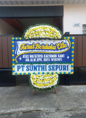 Papan Bunga Duka di Muncar