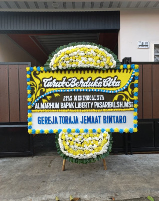 Papan Bunga Duka di Muncar