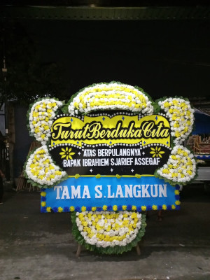 Papan Bunga Duka di Muncar
